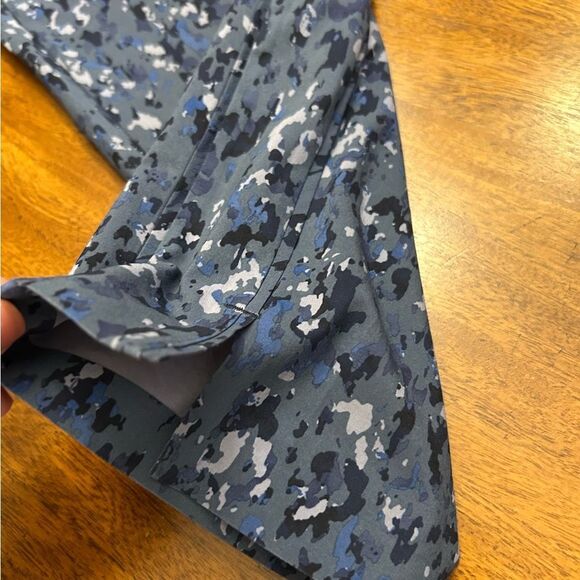 Athleta Brooklyn Ankle Pants in Captivate Chrome Blue Print Size 2 style 837436 - Picture 5 of 13